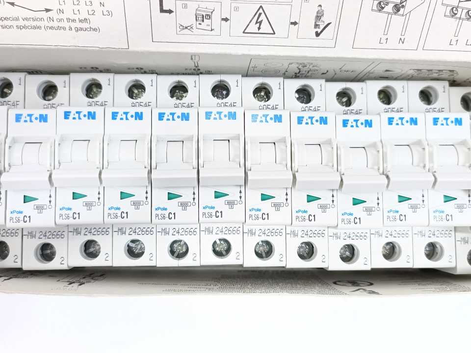 Eaton PLS6-C1 xPole Miniature Circuit Breaker PLS6-C1 1-Pole Batch 12 Pcs.