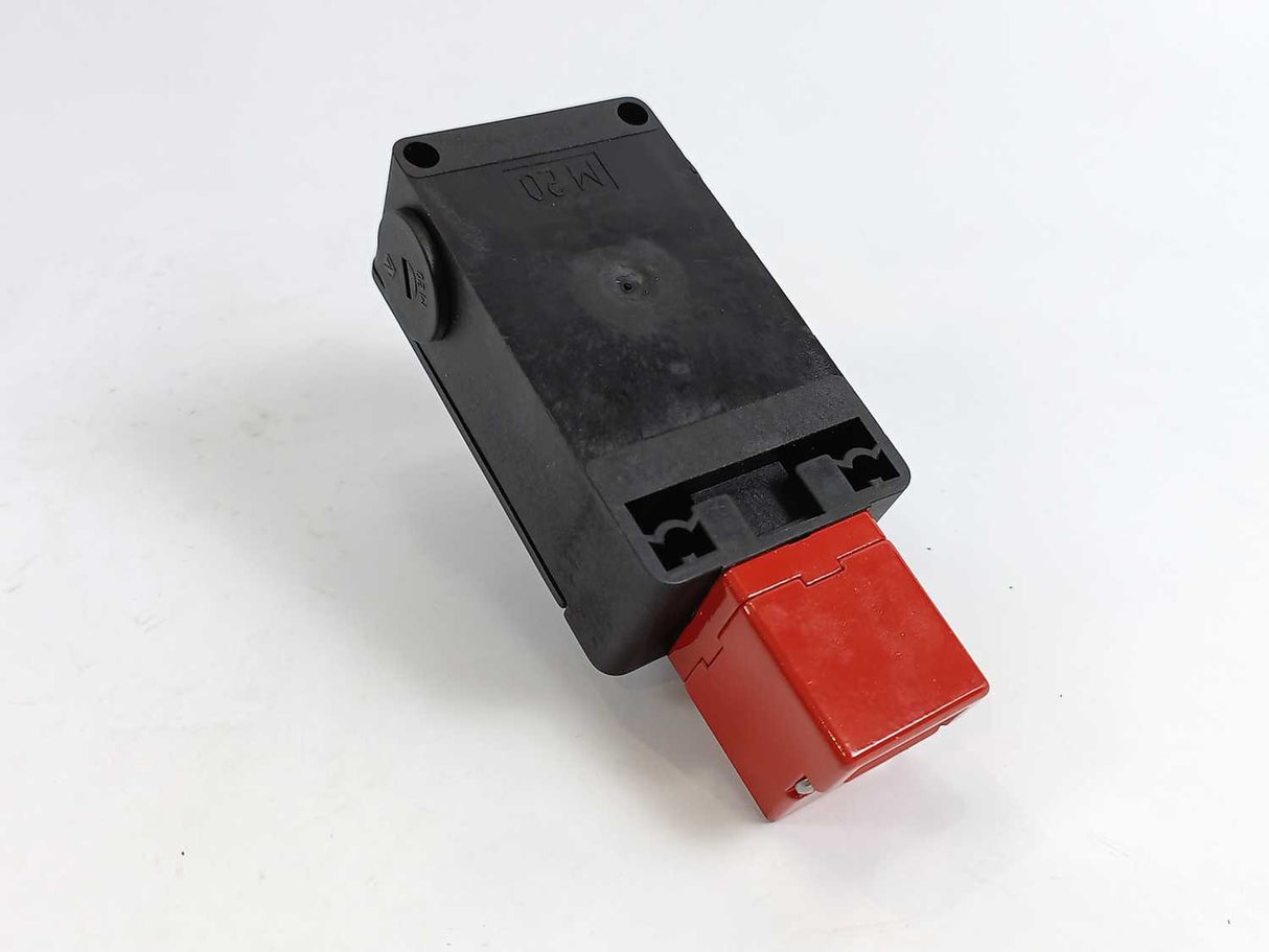 Pizzato FS 3096E024-M2 Safety Switch With Seperate Actuator With Lock