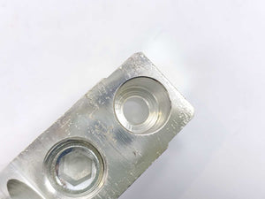 CV010290 2x120 2x240 AL/CU 35N.m Clamps 240mm 630A Batch 2pcs.