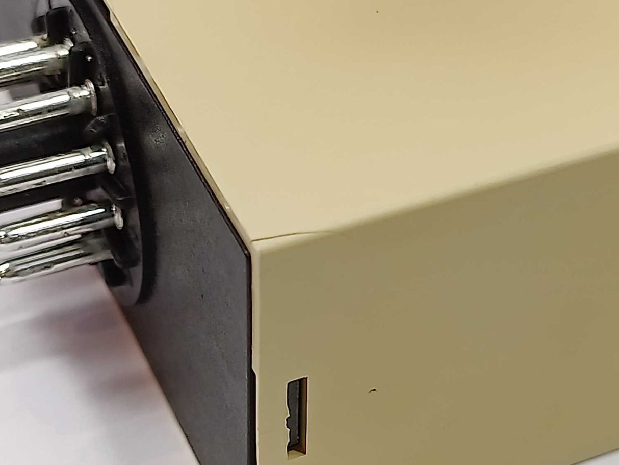 C-mac RL11F-2-1-230 Level Control Relay