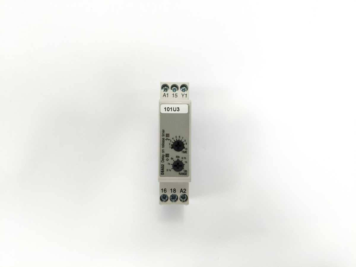 Carlo Gavazzi DBA52CM24 Delay on Release Timer