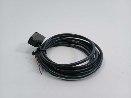 OMRON E3Z-T81-D Photoelectric Sensor