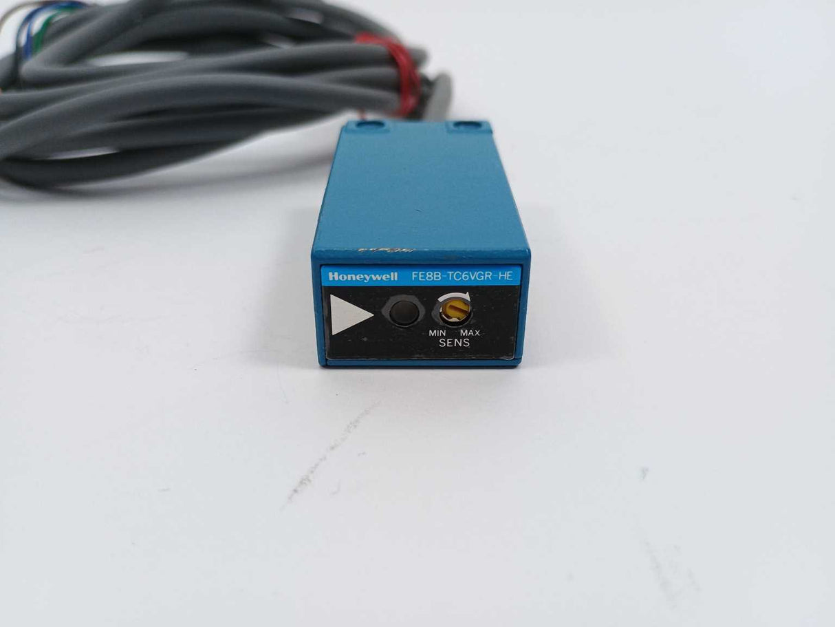 Yamatake / Honeywell FE8D-TC6VGR-HE Sensor