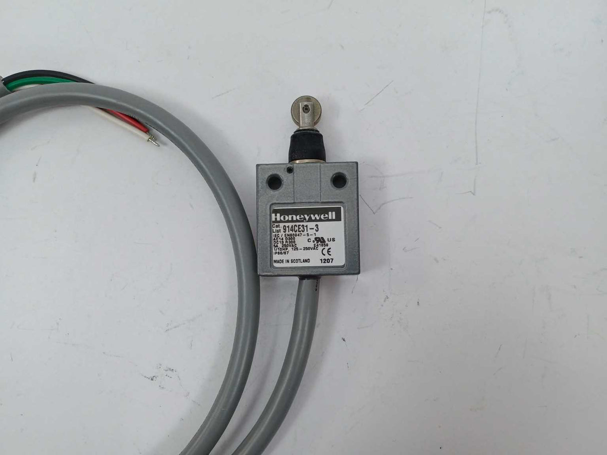 Honeywell 914CE31-3 Limit Switch