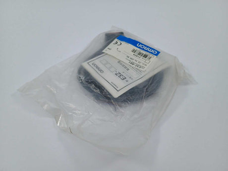 OMRON E3Z-R81 PHOTOELECTRIC SWITCH 2m 12-24 V DC