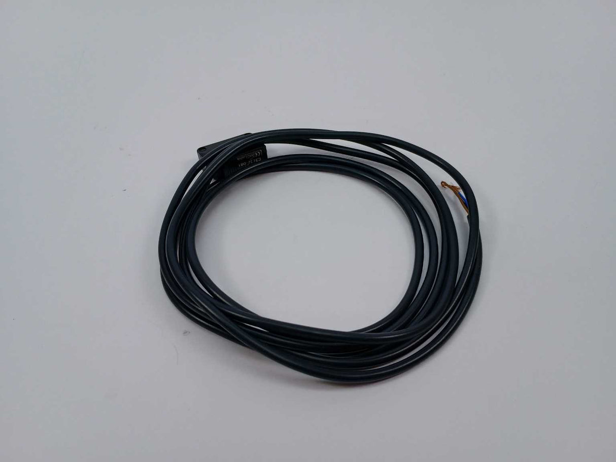 OMRON E3Z-D81 PHOTOELECTRIC SWITCH 1,4m 12-24V DC