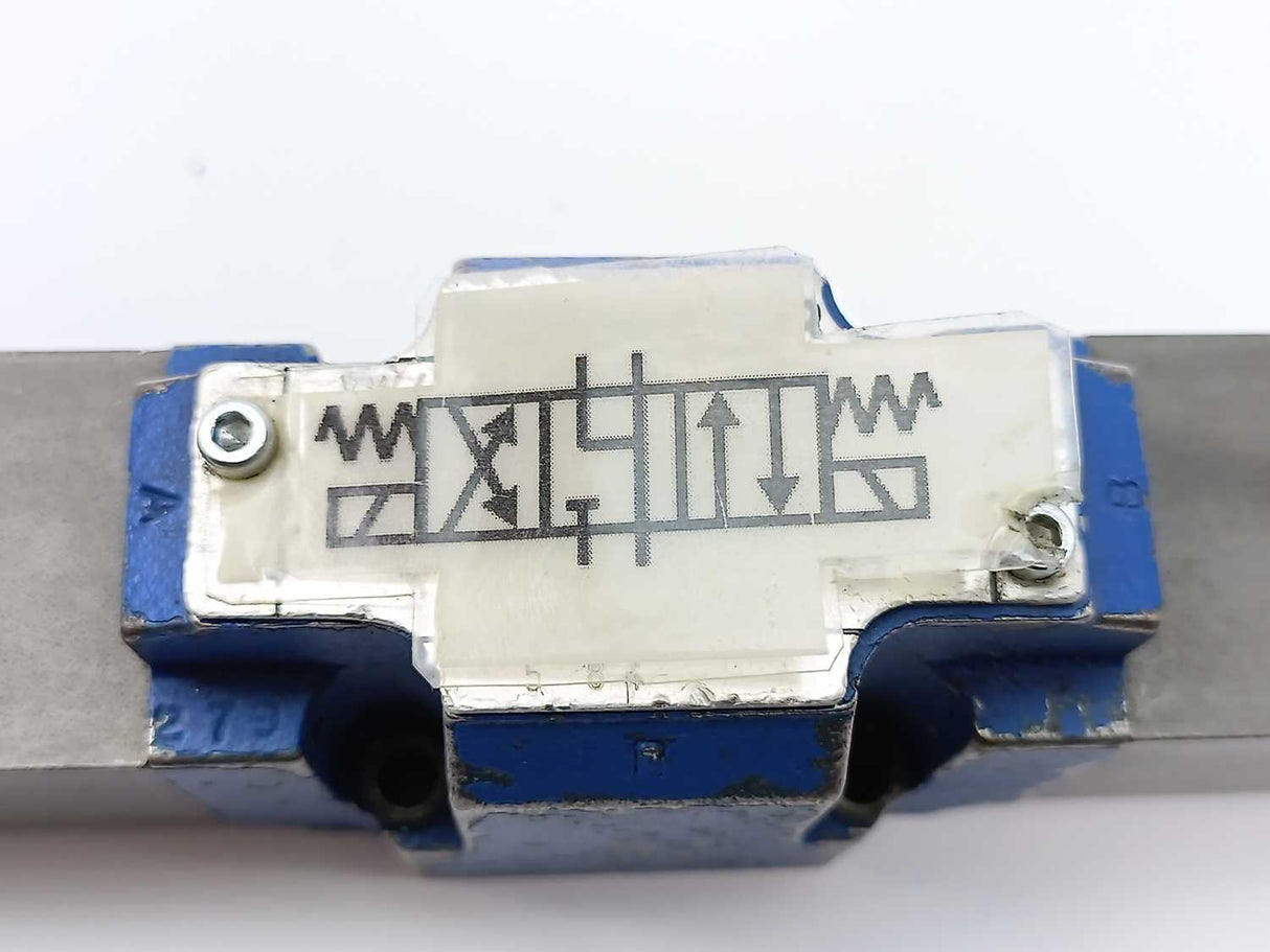 TOWLER VW43MF08C1P07PBF Directional Valve 7 GPM w/ 2x MSM 4/41050 GAAX035F20D23