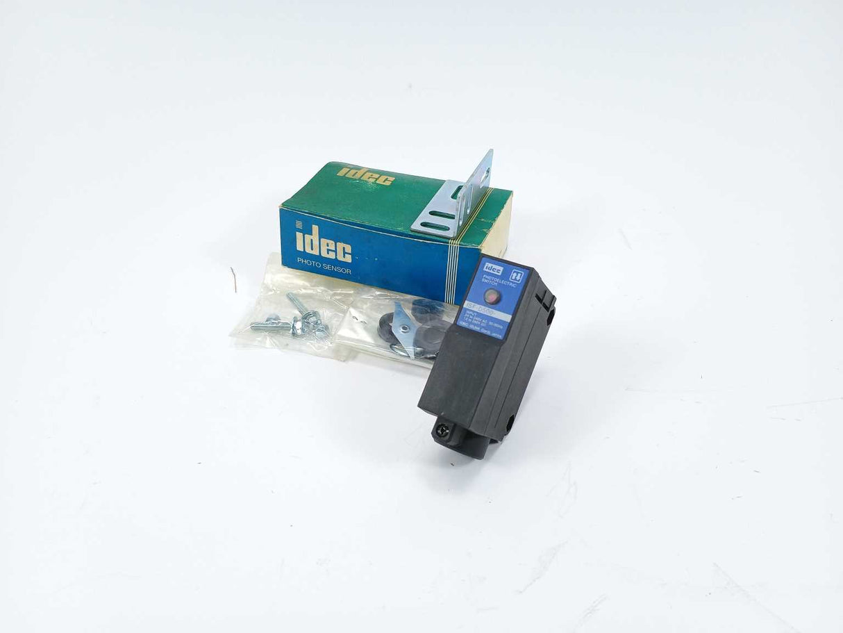 Idec ISF-D500 Photo Sensor 24-240VAC 50/60Hz 12-240VDC