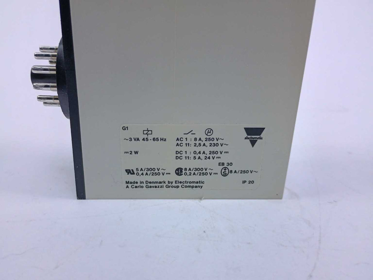 Carlo Gavazzi S 110 166 115 Combi Timer. Automatic Start. 115 VAC 50/60Hz
