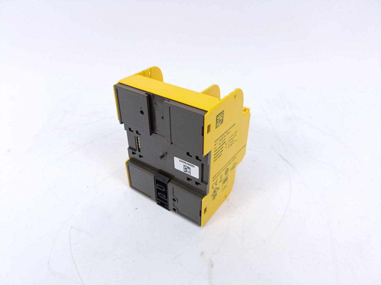 Bender  B91080202 EDS440 Insulation Fault Locator