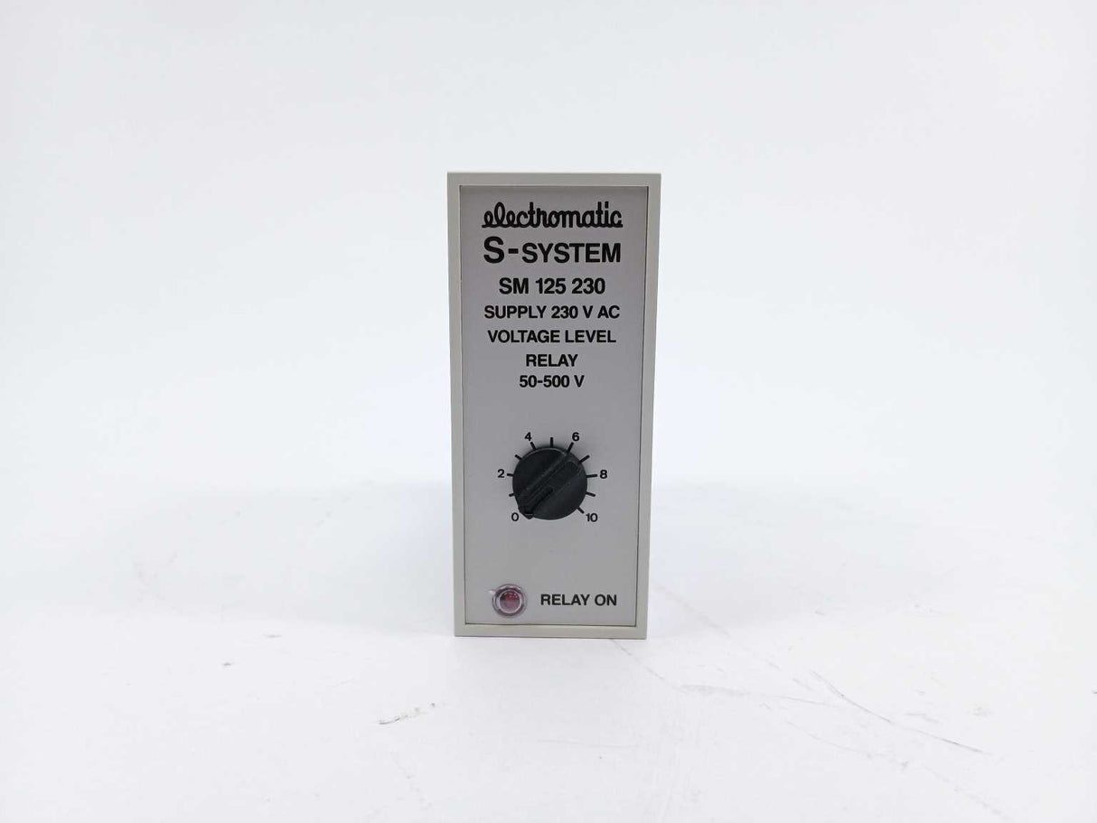 Carlo Gavazzi SM125230 / SM 125 230 VOLTAGE LEVEL RELAY 50-500 V