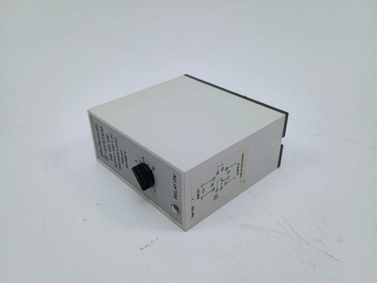 Carlo Gavazzi SM125230 / SM 125 230 VOLTAGE LEVEL RELAY 50-500 V