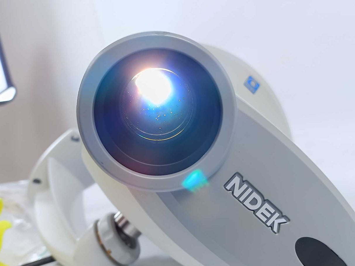 Nidek CP-770 Chart Projector