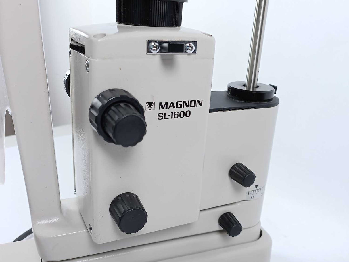Magnon SL-1600 Slit Lamp