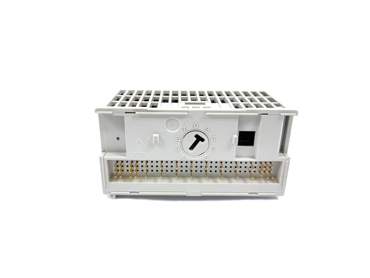 ABB 490176098 S200-0E4 Analog Output 4 Channel