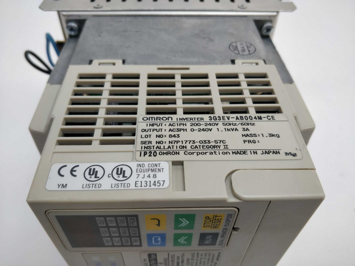 OMRON 3G3EV-AB004M-CE SYSDRIVE 3G3EV Inverter 200V 0.4kW