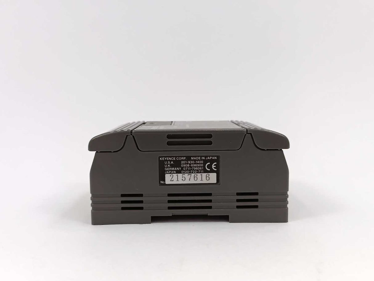 KEYENCE  KV-16RW PLC 24VDC