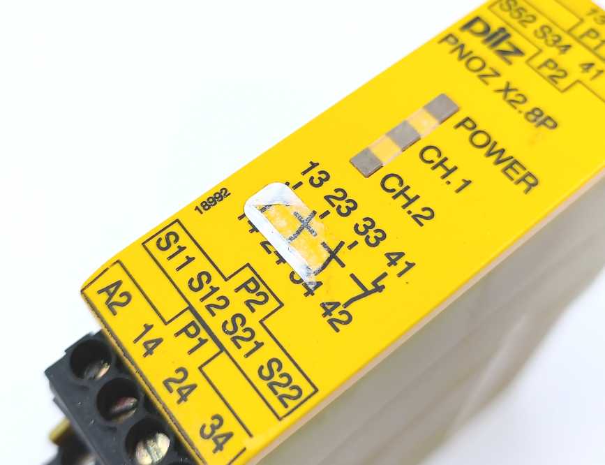 Pilz 777301 PNOZ X2.8P 24VACDC 3n/o 1n/c