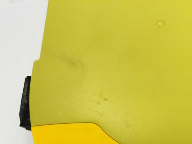 Pilz 772100 PNOZ m B0 Safety Relay