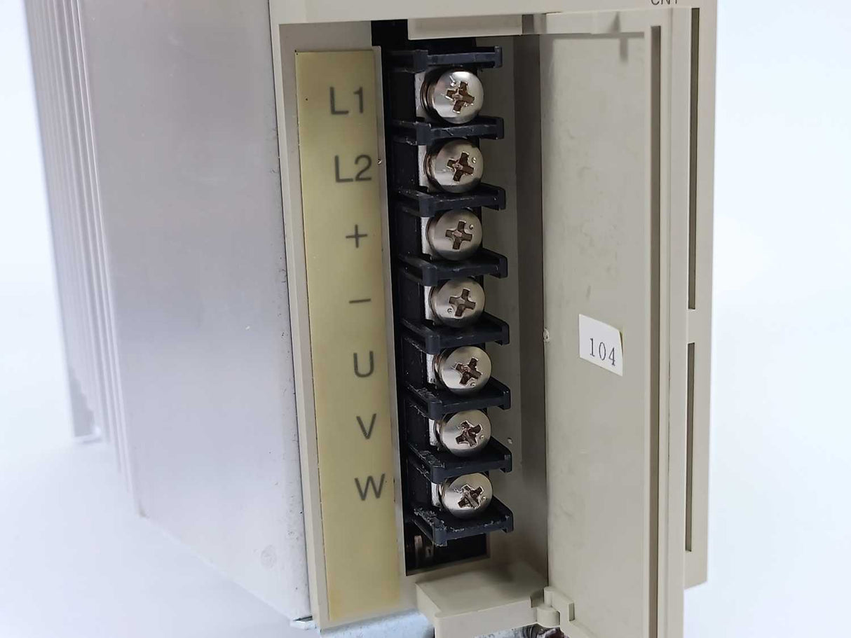 OMRON R88D-UEP20V AC Servo Drive, 200-230VAC 50/60Hz