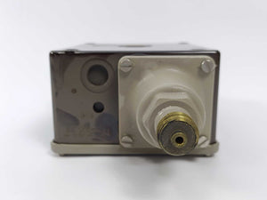 Danfoss 017-5237 RT200 Pressure Control, broken plastik on top