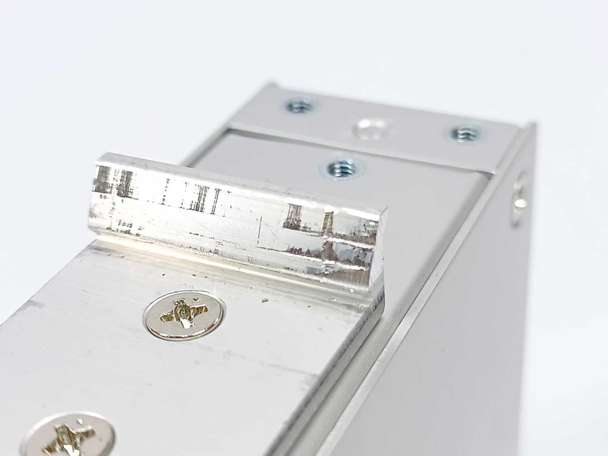 Moxa 1201002054020 EDS-205A-T Rev. 2.0 Ethernet Switch