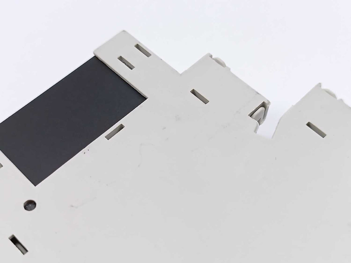 AB 700-HLT1Z Ser. A Terminal Block Relay + 700-TBS24 Ser. B