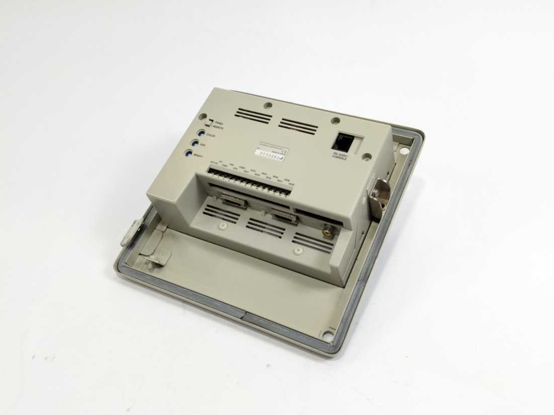 KEYENCE  CV-551 Operator Interface