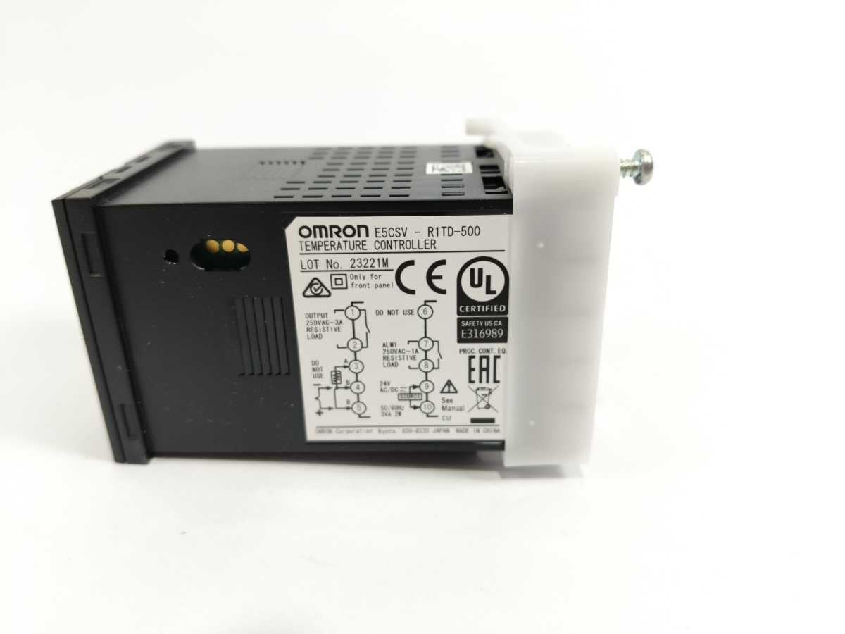 OMRON E5CSV-R1TD-500 Temperature Controller