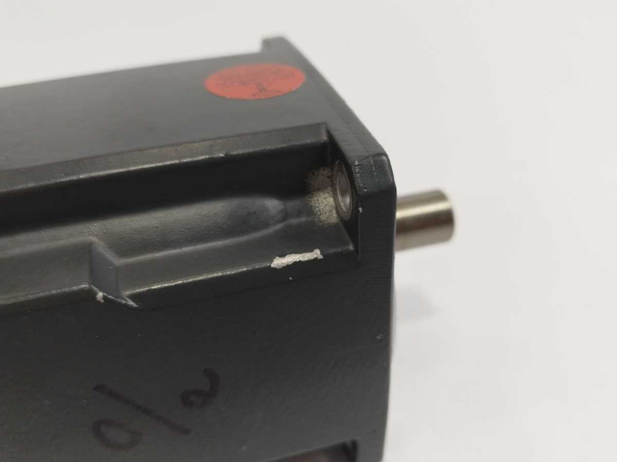 Siemens 1FK2104-5AF00-2MA0-Z Synchronous Motor