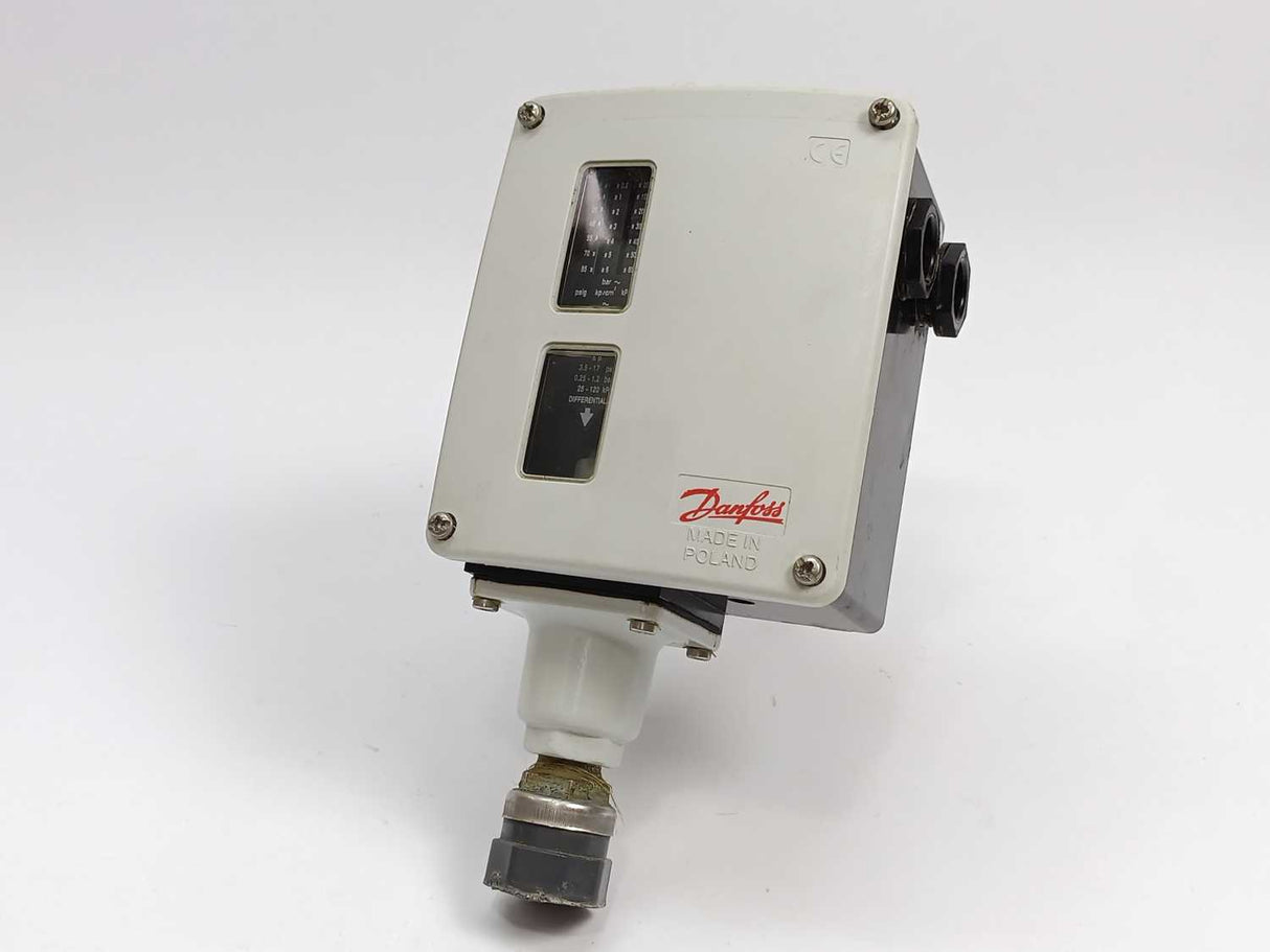 Danfoss 017A1692-01 Differential Pressure Switch, Type RT200