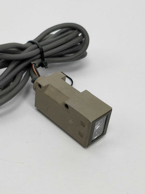 OMRON E3S-CD12 Photoelectric sensor