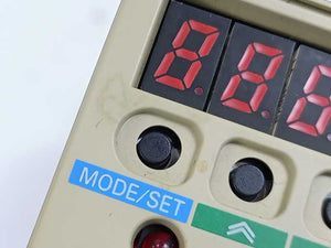 OMRON / YASKAWA SGDH-01AE-OY Servopack