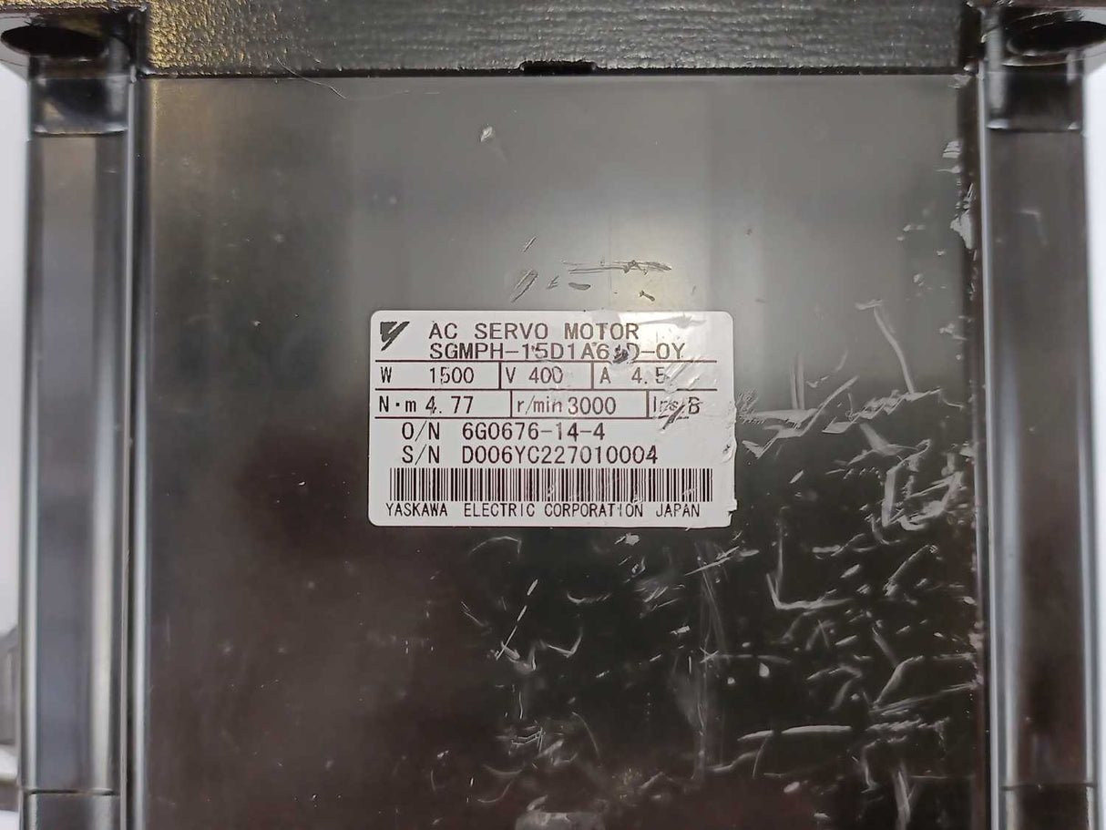 OMRON / YASKAWA SGMPH-15D1A61D-0Y AC Servo Motor