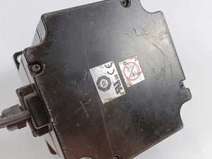 OMRON / YASKAWA SGMPH-15D1A61D-0Y AC Servo Motor