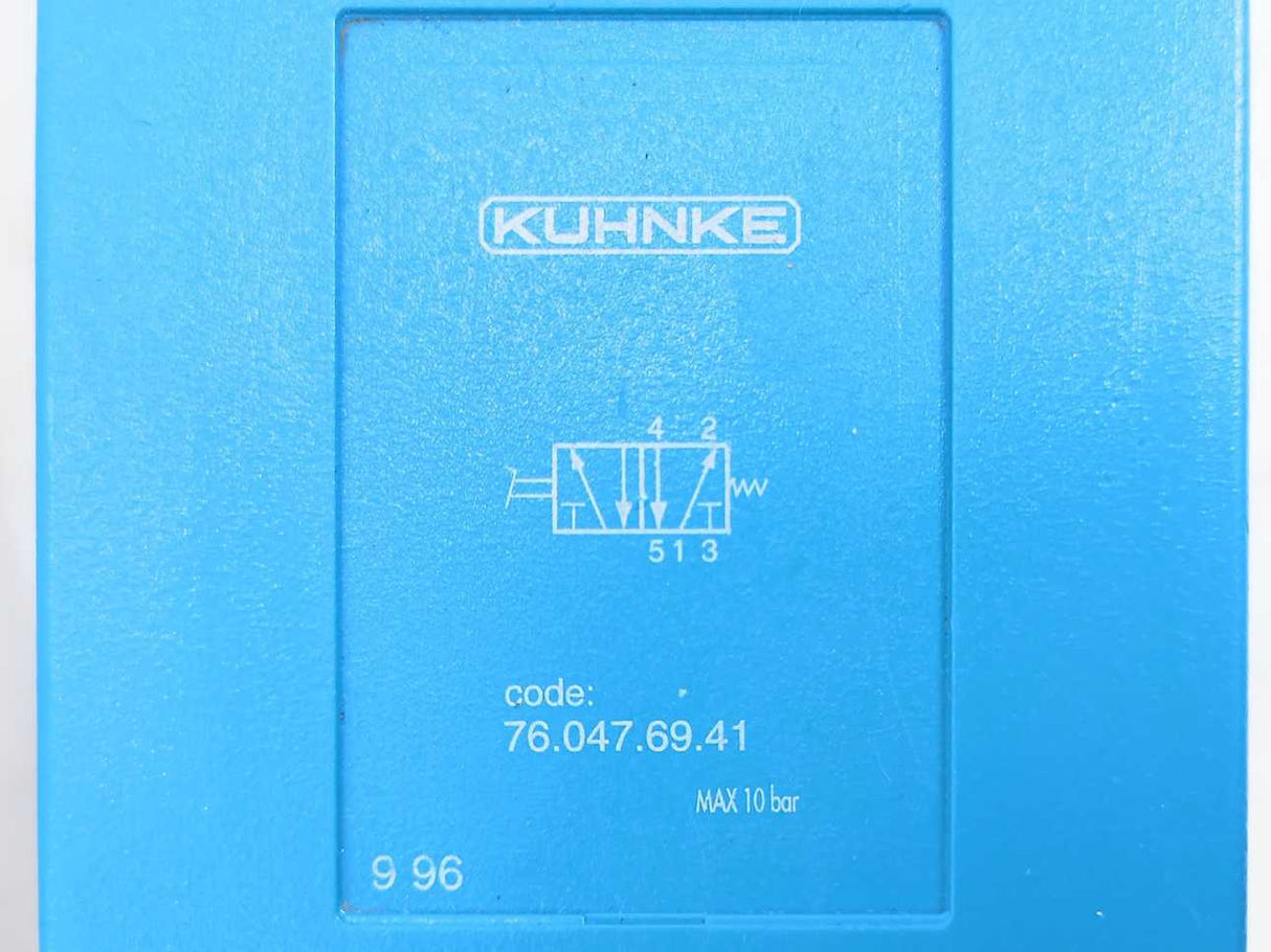 KUHNKE 76.047.69.41 Pneumatic Foot Pedal Valve - Blue