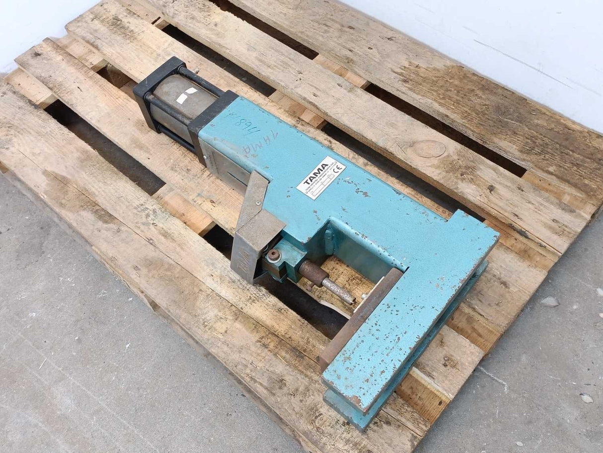 Demo Tama 63107 Pneumatic Punching Unit