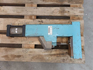 Demo Tama 63107 Pneumatic Punching Unit