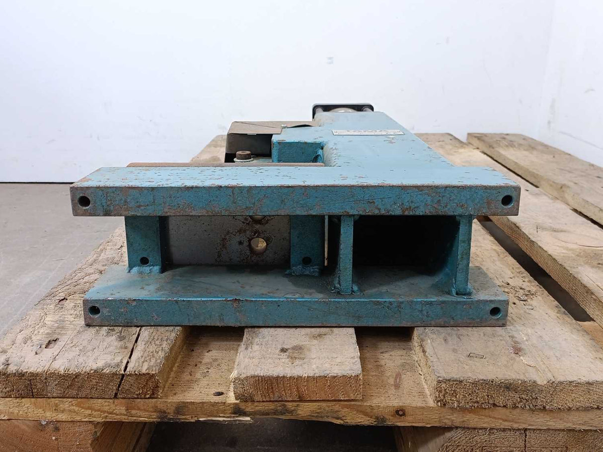Demo Tama 63107 Pneumatic Punching Unit