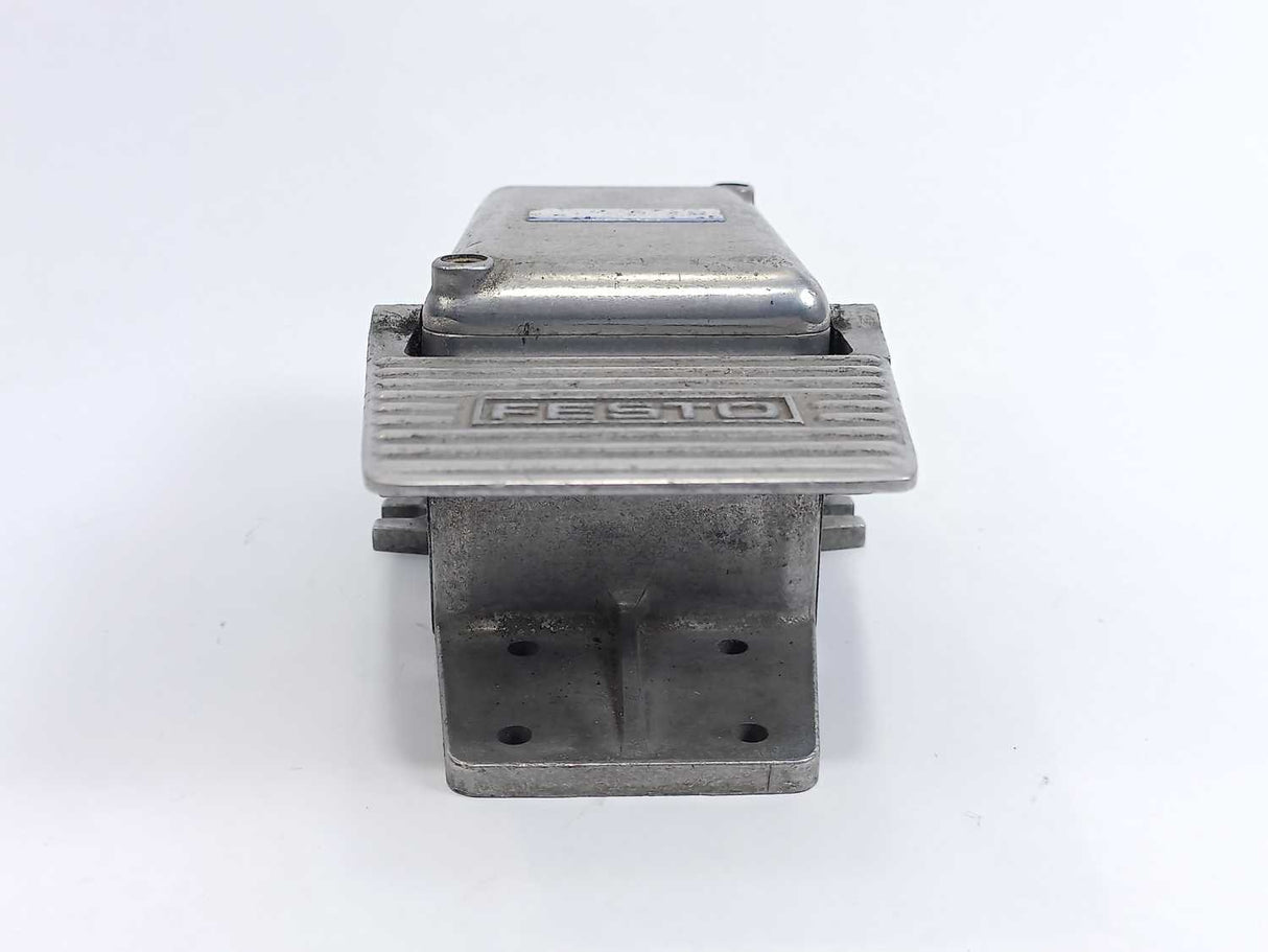 Festo 8997 FP-5-1/4 B Foot Valve with Detent