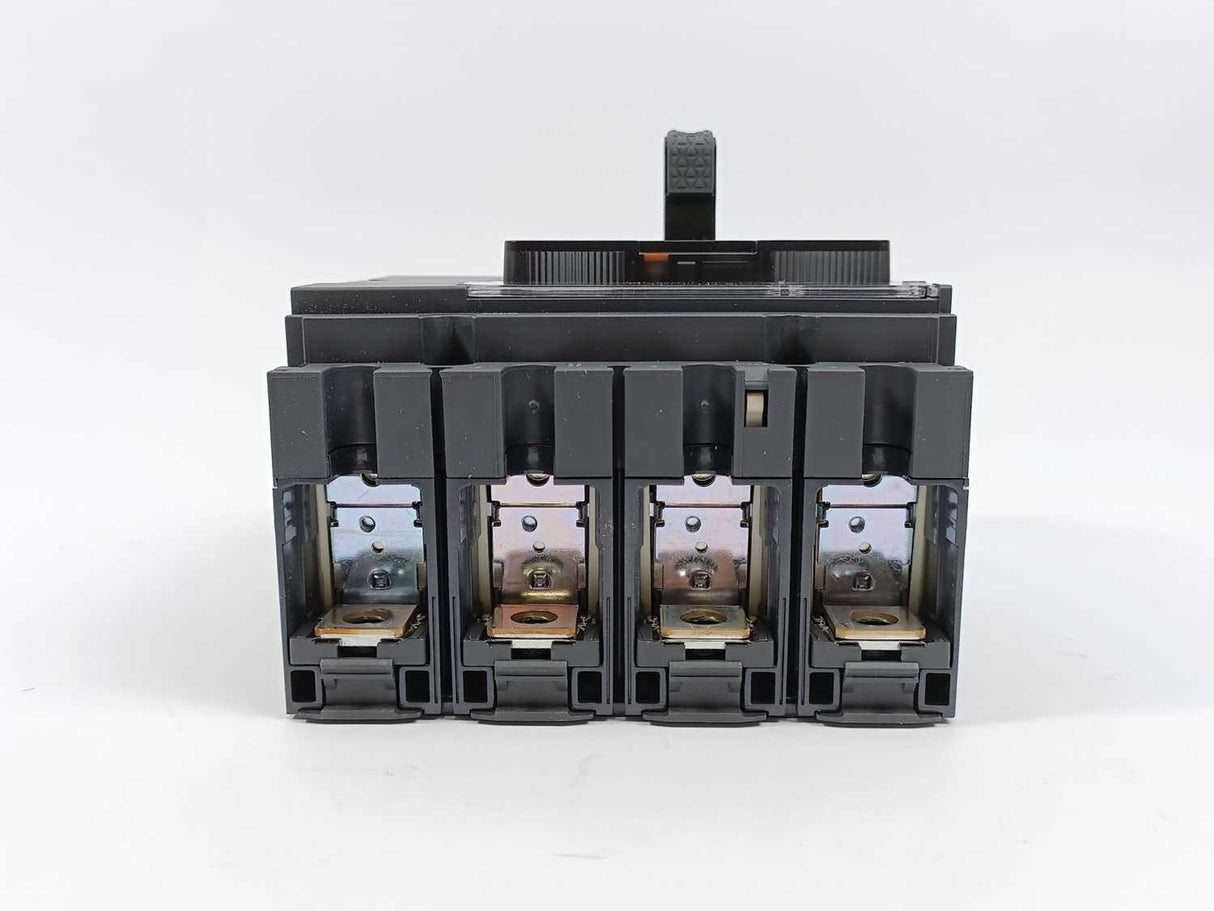 Schneider Electric C25B4TM125 3322738219 NSX250B 25kA/415VAC Circuit Breaker