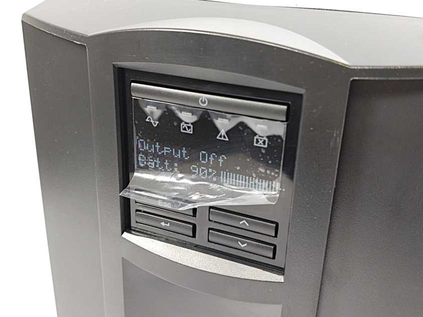 Schneider Electric SMT1500IC APC Smart-UPS, Line Interactive, 1500VA