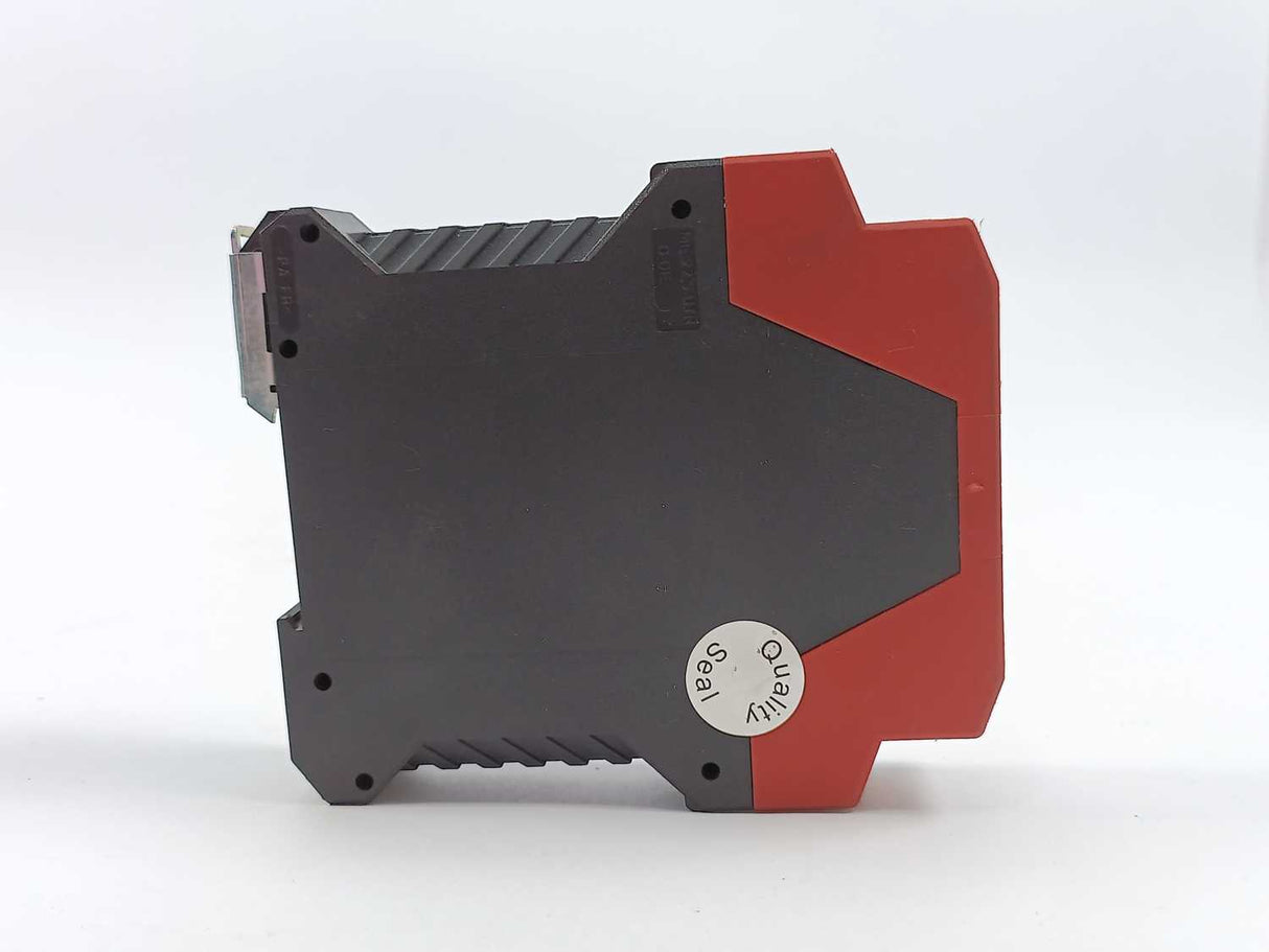 Schneider XPSDMB1132P Module for magnetic switch