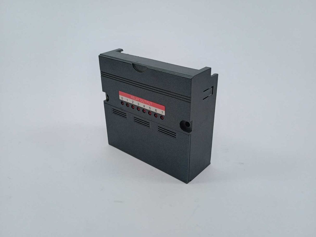 Square D RT-108 SY/MAX Relay output class 8005 ser.A1