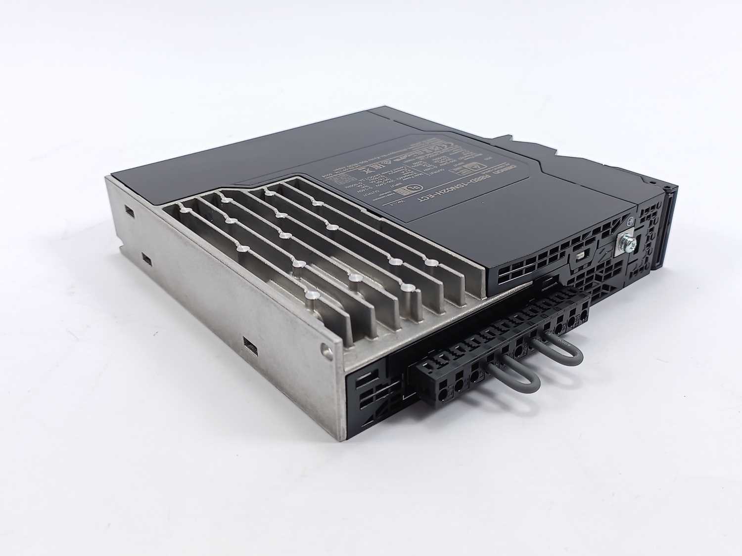 OMRON R88D-1SN02H-ECT AC servo drive – Buy2Sell ApS