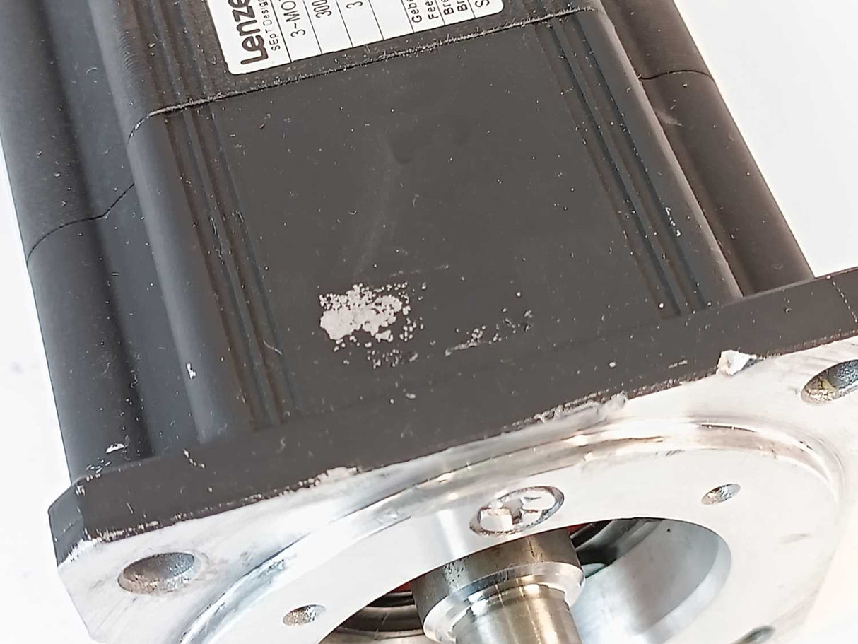 LENZE MCS 09H41-RS0B0-B14N-ST5S00N-R0SU 13423655 Servo Motor 300V 3.4A 1.6kW