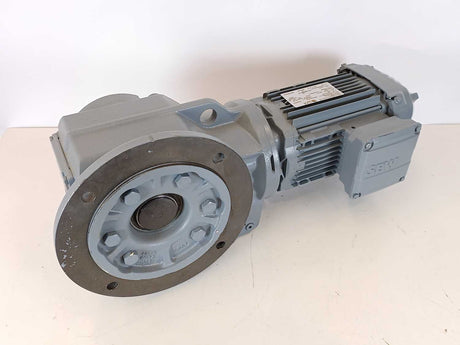 SEW-EURODRIVE  KAF67 DRN80M4 Gearmotor