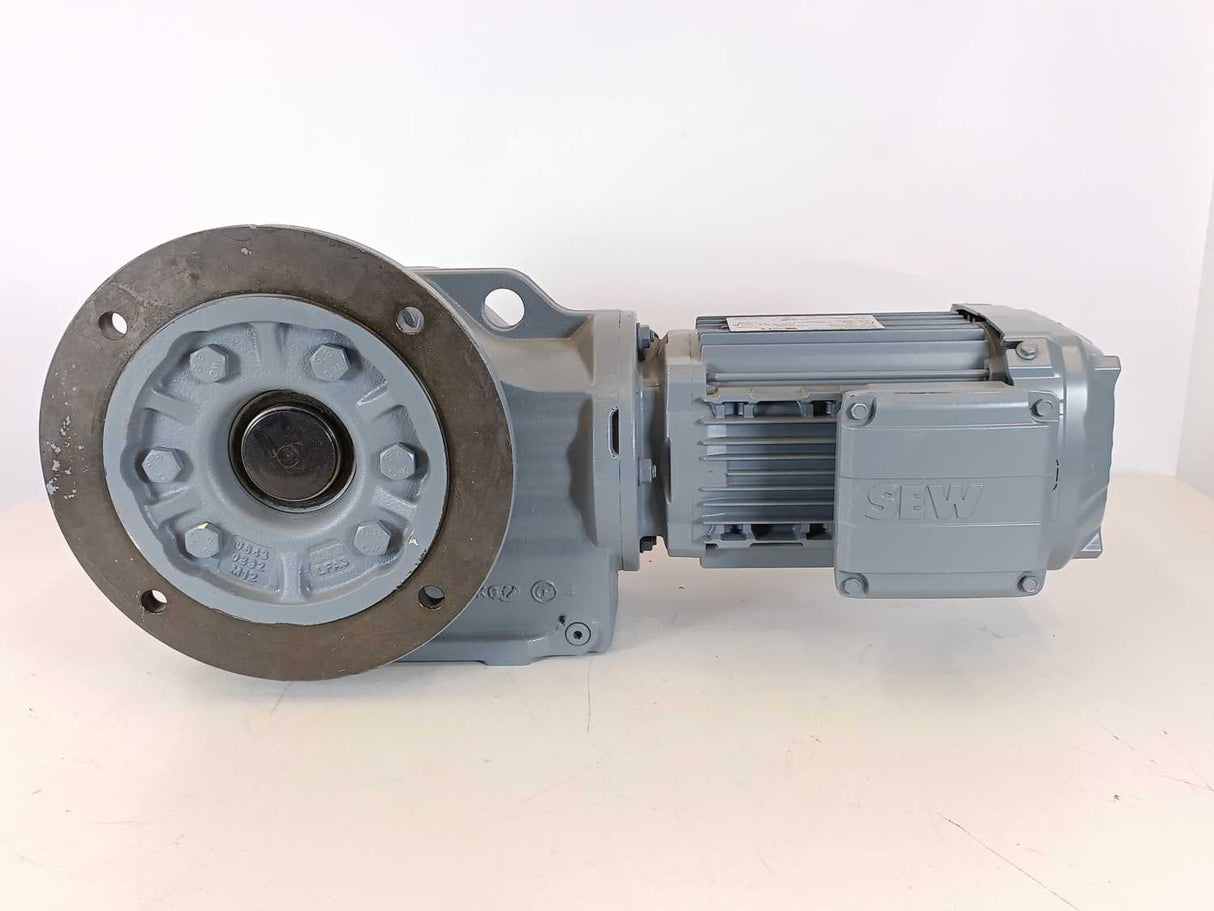 SEW-EURODRIVE  KAF67 DRN80M4 Gearmotor