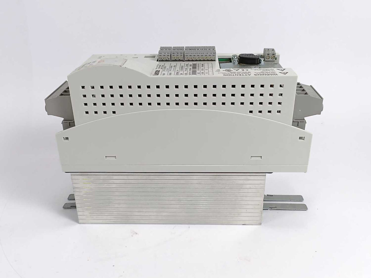 LENZE ECSEA004C4B 13470118 Servo Drive, 2.5 / 2.0 A