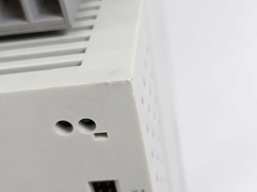 LENZE ECSEA004C4B 13470118 Servo Drive, 2.5 / 2.0 A